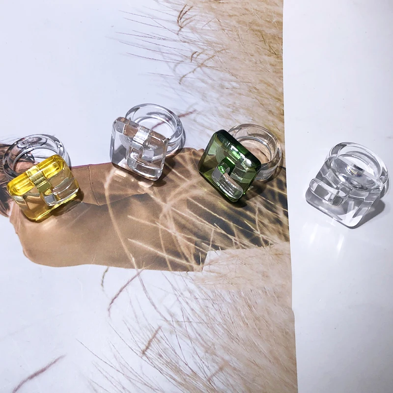 High Quality 2021 Designer Square Resin Yellow Women Rings Acrylic Girl Ring Finger Jewelry Party Size 5.5-7.5
