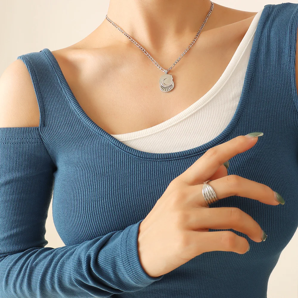 Joolim Jewelry 18K Gold Plated Vintage Sun Moon Burst Relief Oval Pendant Necklace Stainless Steel Jewelry Wholesale