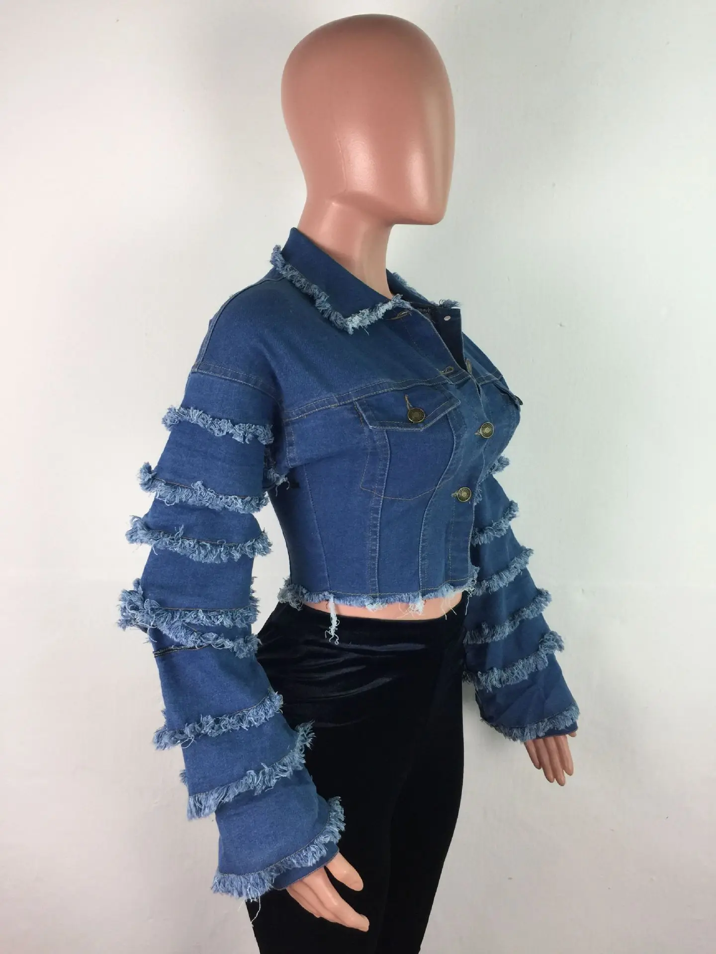 2021 New style ladies frayed fringe style blue denim jacket bell short-sleeved flared jeans jacket for women