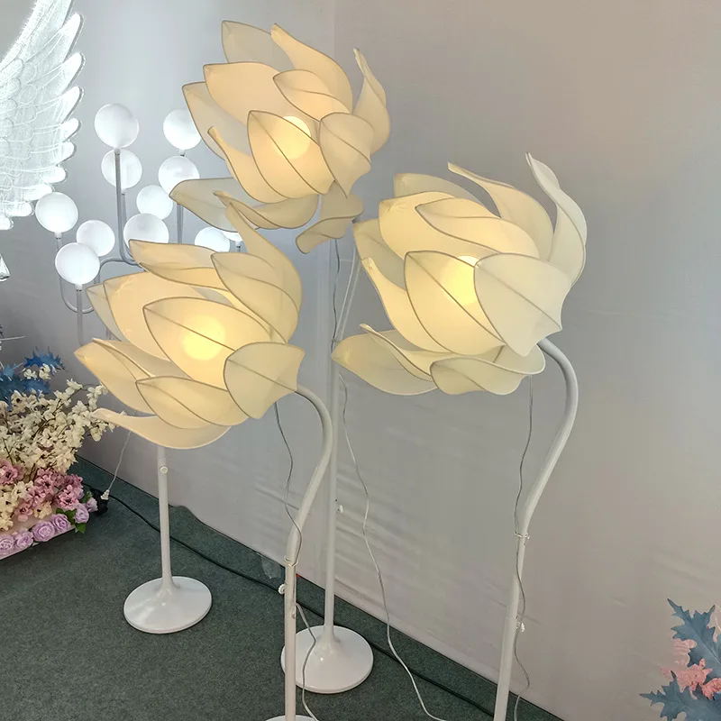 High-quality Wind Lotus Decorative Lamp Ornaments 140-165cm Wedding Scene Layout Stage Background Pastoral Iron Props