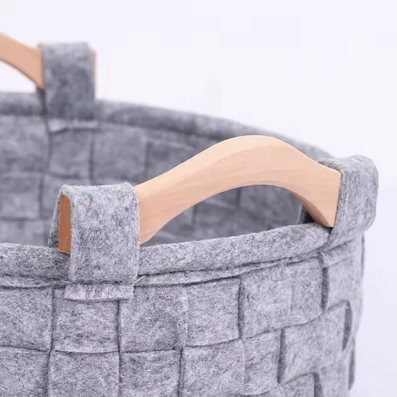 Handmade felt woven basket factory wholesale home office desk storage basket with wood handle