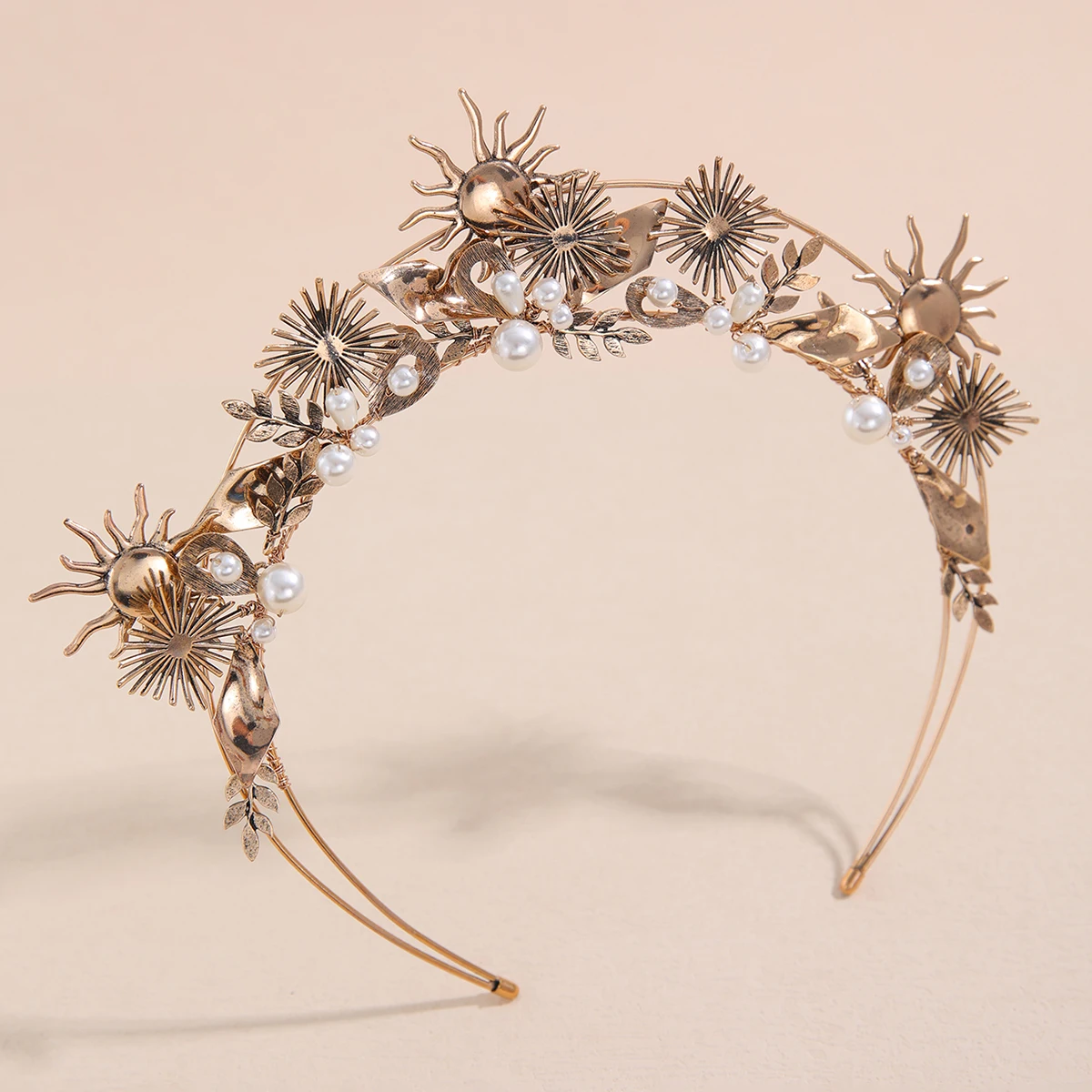 European And American Fashion Retro Sun Shape Headband Performance Brass Party Crown Headband Pearl Decoration Hair Accessories