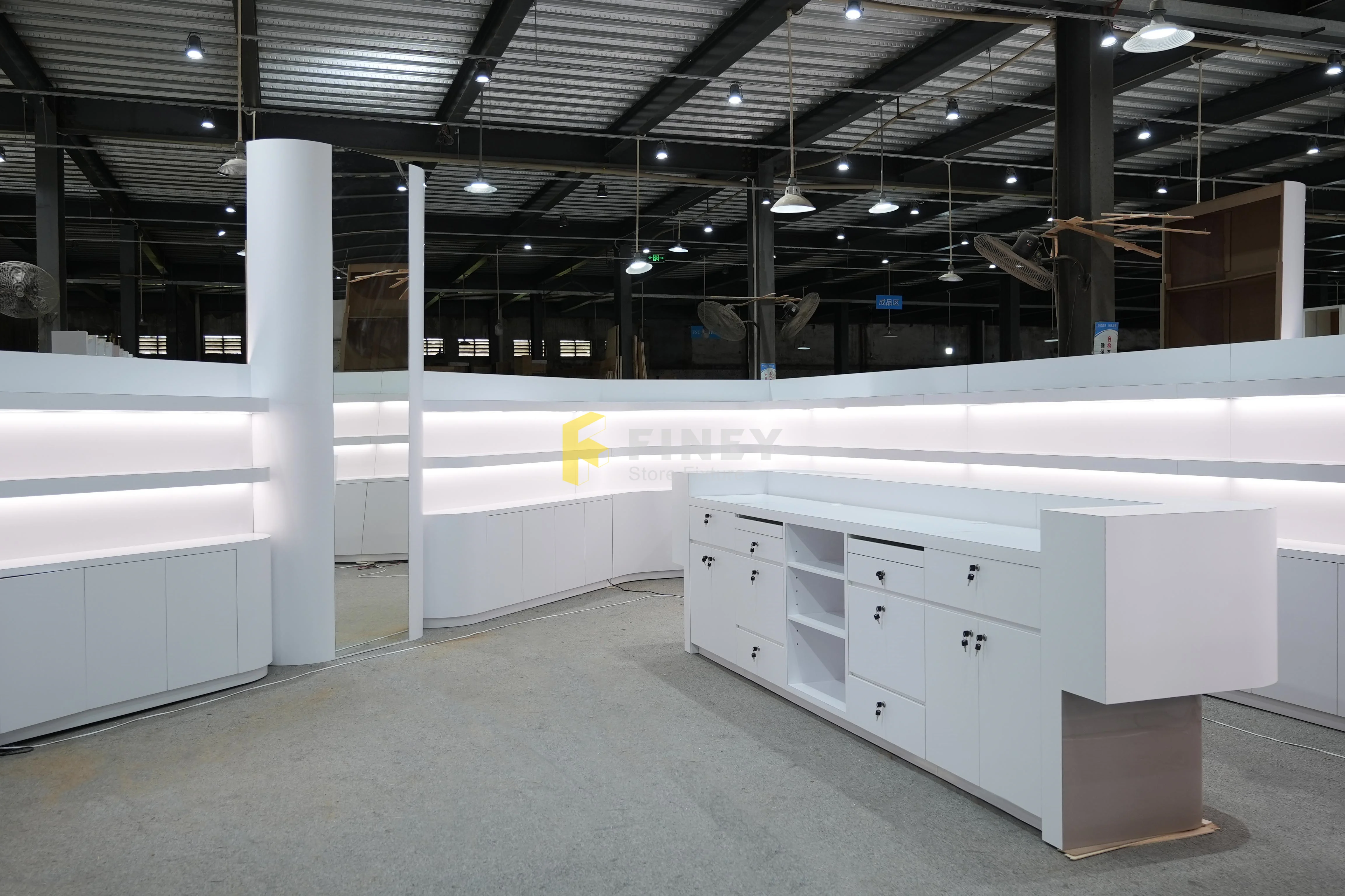 Customized high-end creative shoe store specialty store display cabinet whole store design glass display rack