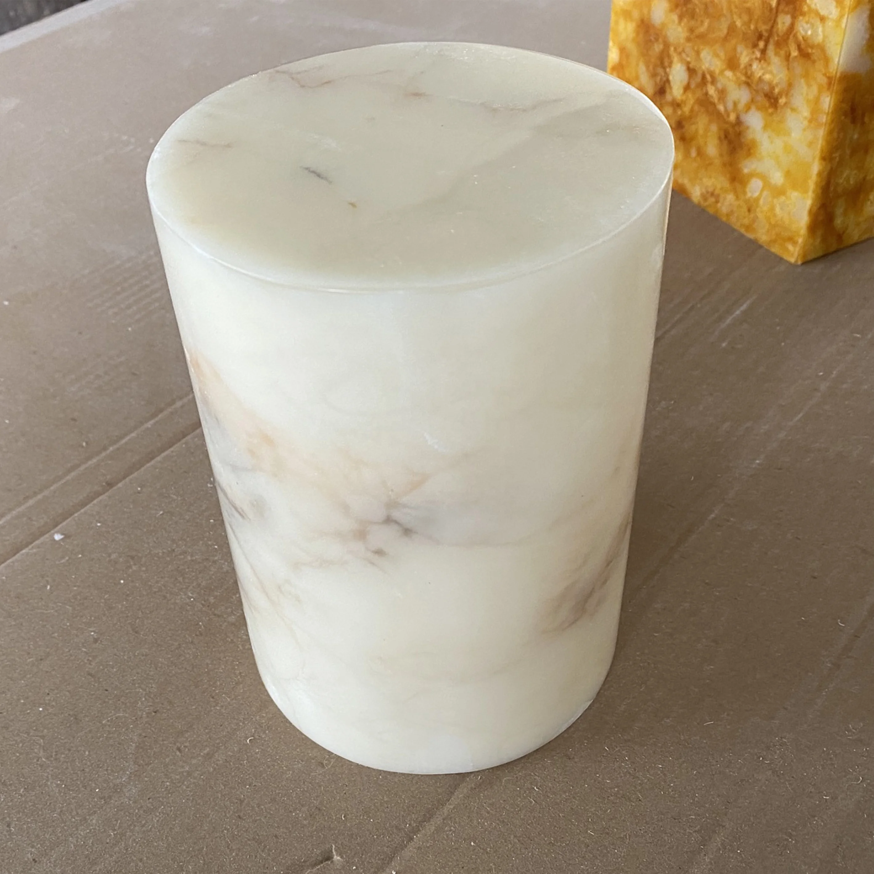 Honed finish brown veins translucent stone for Hotel Decoration Alabaster Lighting box