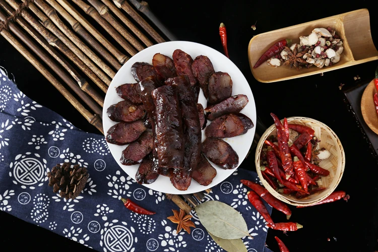 Hot selling good quality beef sausage meat snacks premium spicy beef sausage