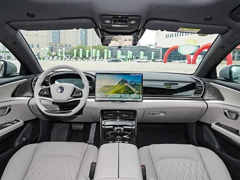 Лидер продаж BYD Han DMI 2025 роскошный седан Новый энергетический автомобиль с гибридным топливом электрическая зарядка и разряд популярный во всем мире