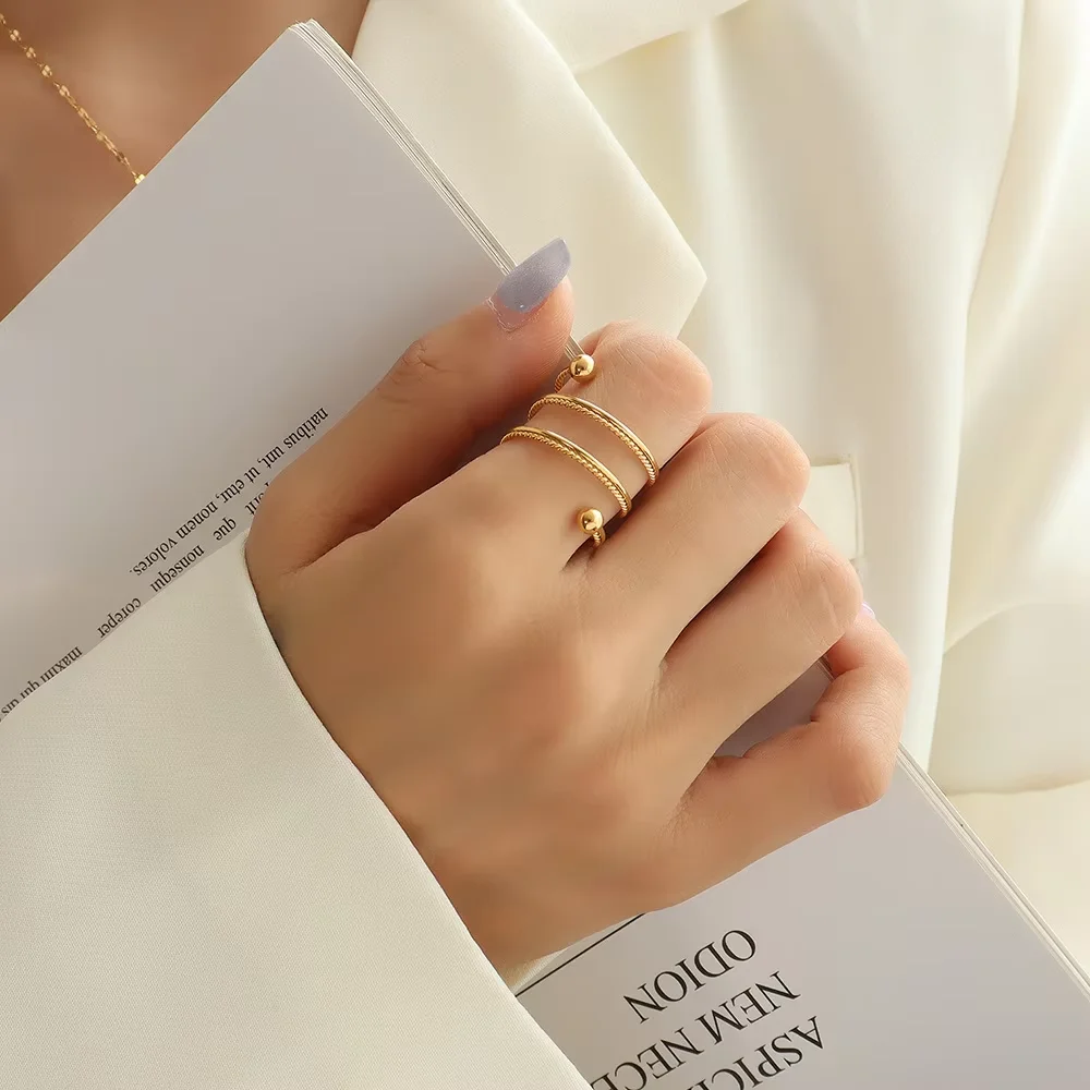 Gold Engagement Ring Fashion Wedding Ring for Girl Latest Simple Design Women Jewelry Minimalist Lover Finger Fine Ring