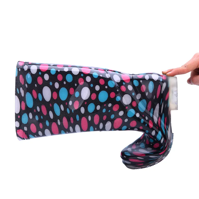 New color high rain boots PVC nice pattern rain boots lady transparent non-slip waterproof beautiful high rainwear for women