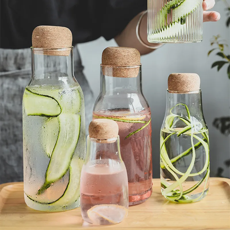 1L Hand Blow glass carafe with cover  borosilicate Glass water bottle with cork stopper lid for home,Restaurant,bar