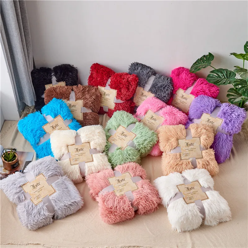 Factory Wholesale Price 100% Polyester Large Plush Fleece Throw Blanket Solid Soft Blanket Throw