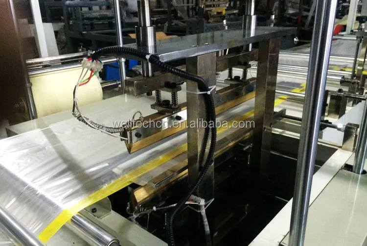 China wenzhou Well-Tech LDPE HDPE plastic bag manufacturing Roll Drawstring Heavy Duty Jumbo garbage bags making machine