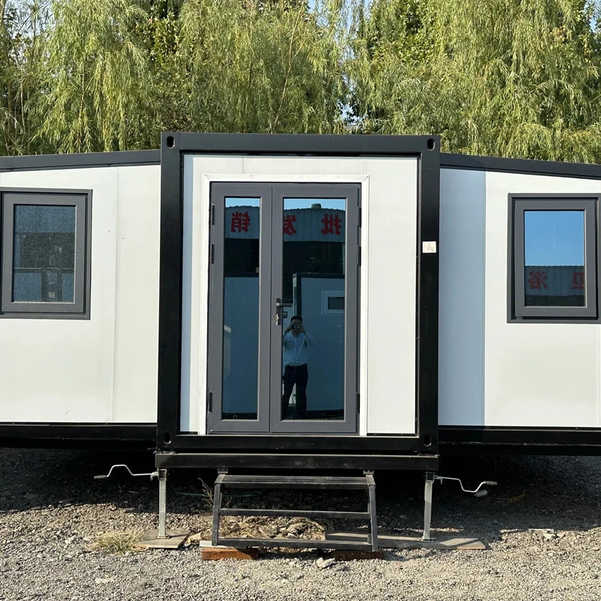 Luxury 20ft/40ft Folding Container House Removable Modular Mobile Office with Sandwich Panel for Hotel Outdoor Living Room