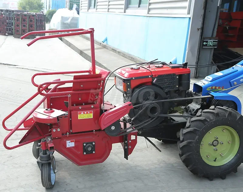 Small Agriculture Machine One Row Corn Picker Mini Walking Tractor Single Row Maize Harvesting Machine
