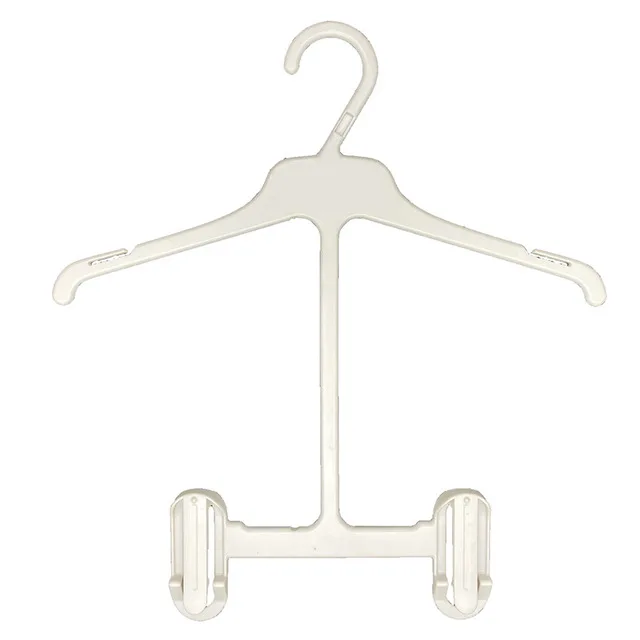 Wholesale multifunctional plastic hangers non-slip environmental protection durable display plastic hangers supermarket