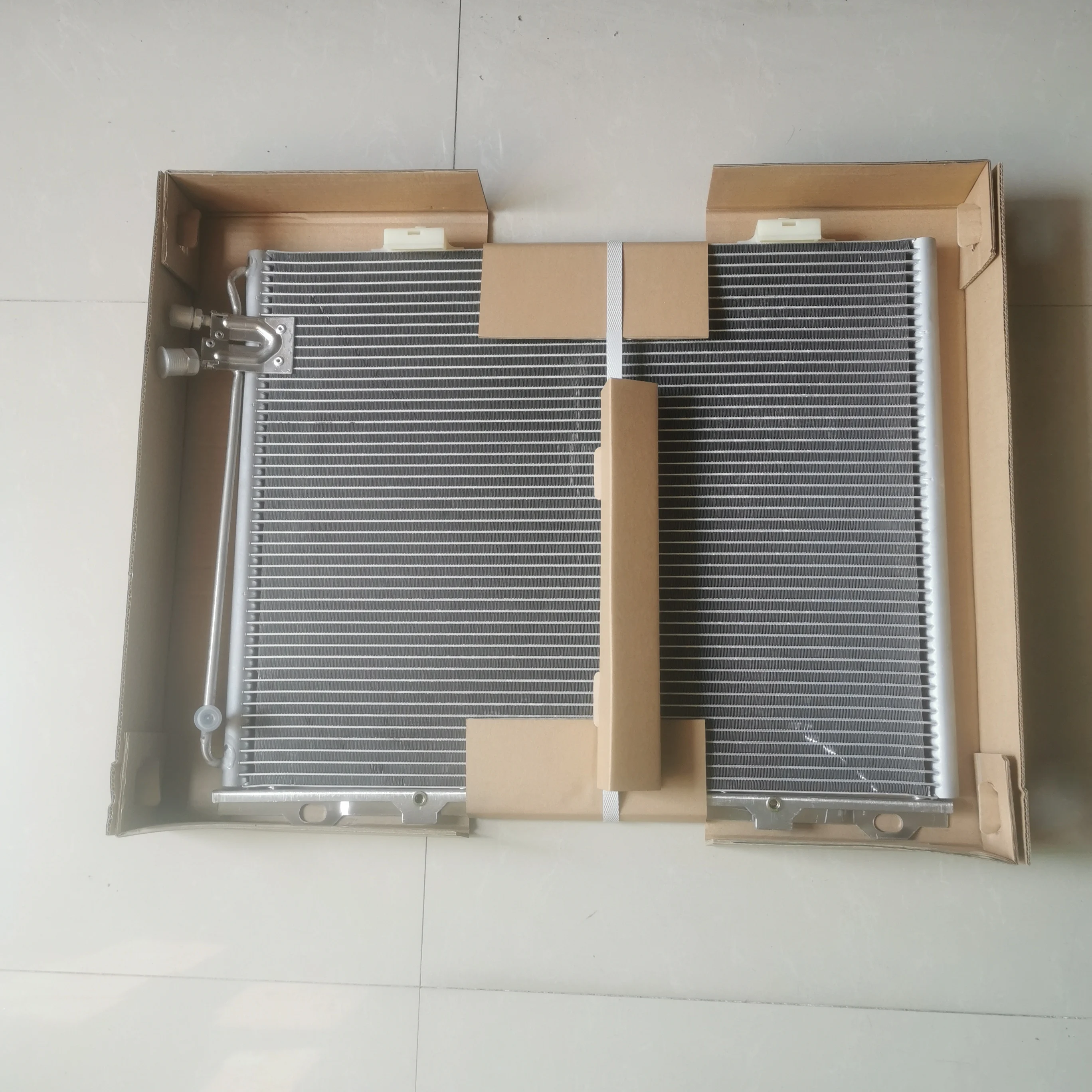 E2802108300570 A2108300570 car conditioning ac condenser for Mercedes Benz MB W210 E200 95-02 CN10042