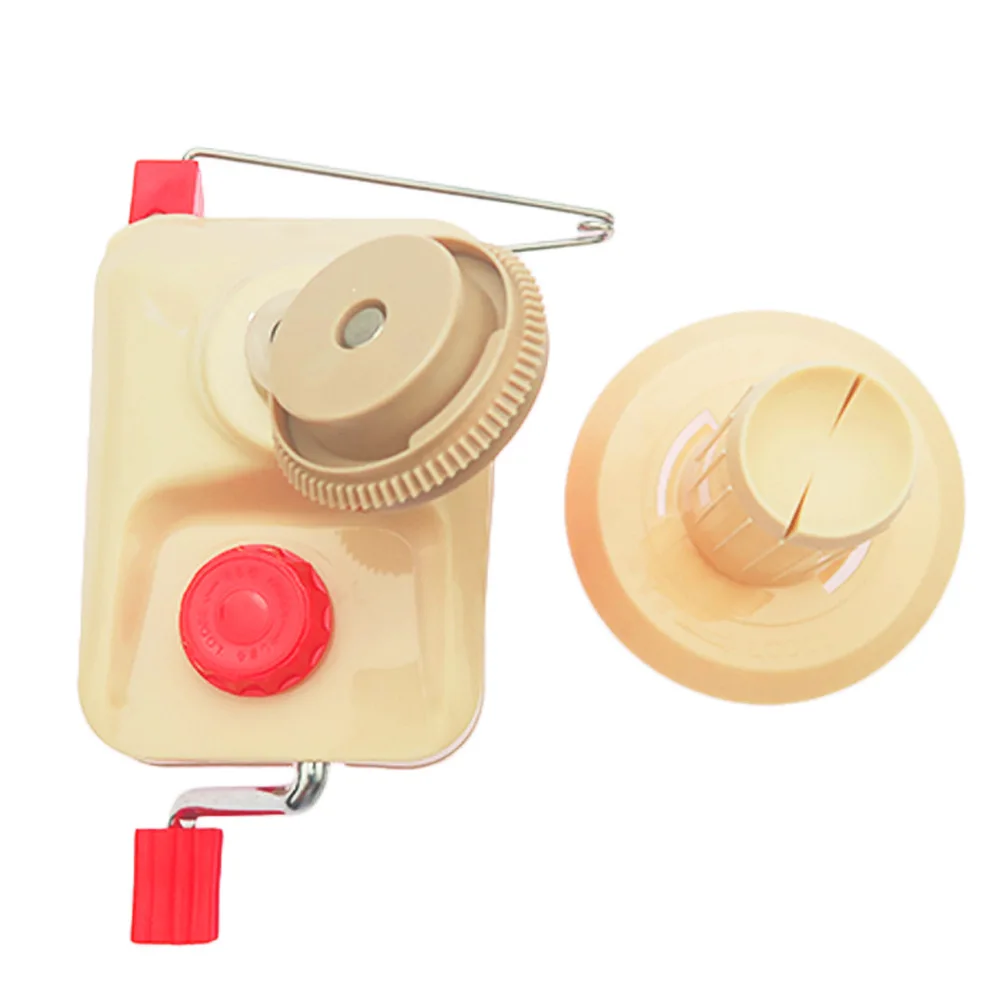 425g Plastic Simple Yarn Winding Device Household Machine on the Table