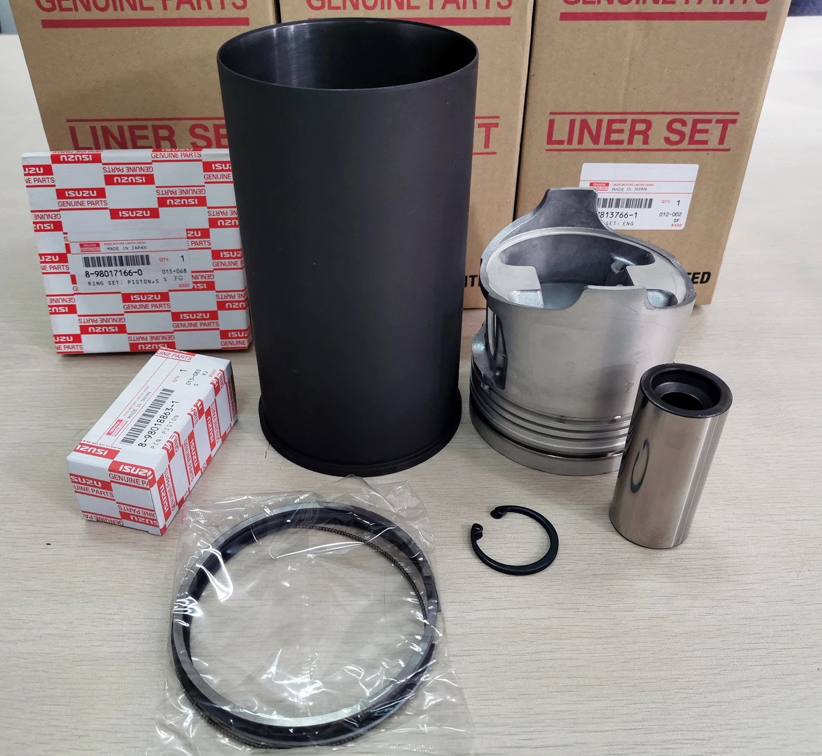 Hot Selling Excavator Engine Part Isuzu 6WG1 6BG1 6BD1 6HK1 Cylinder Liner Kit