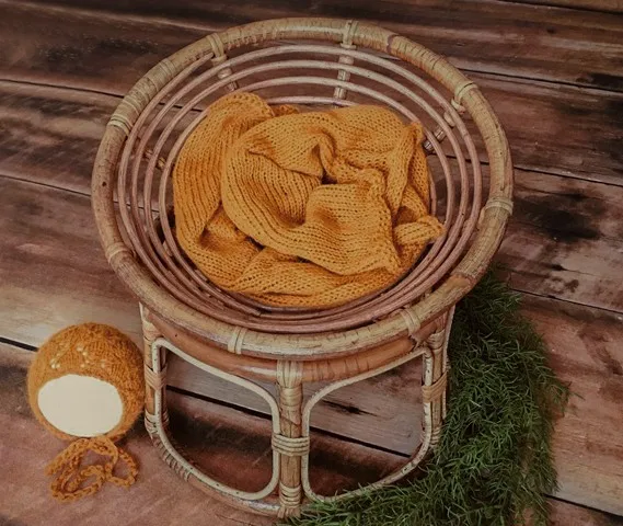 
Hot Sell Country Primitive Children photography backdrops Distressed rattan Bed Vintage Baby Photop Prop 