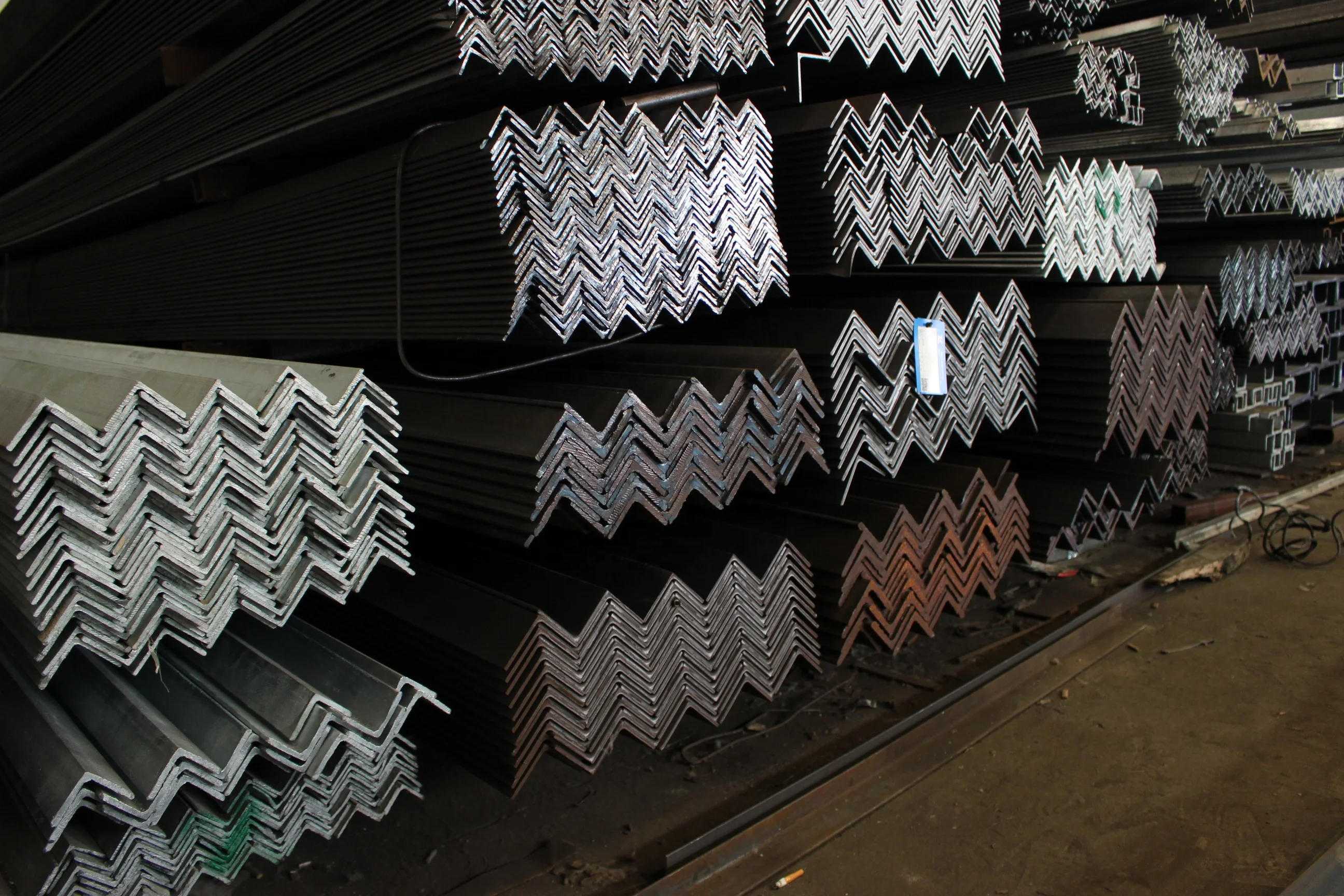 China Steel Bar Hot Rolled Low Carbon Angle Steel ASTM Steel Angles prices