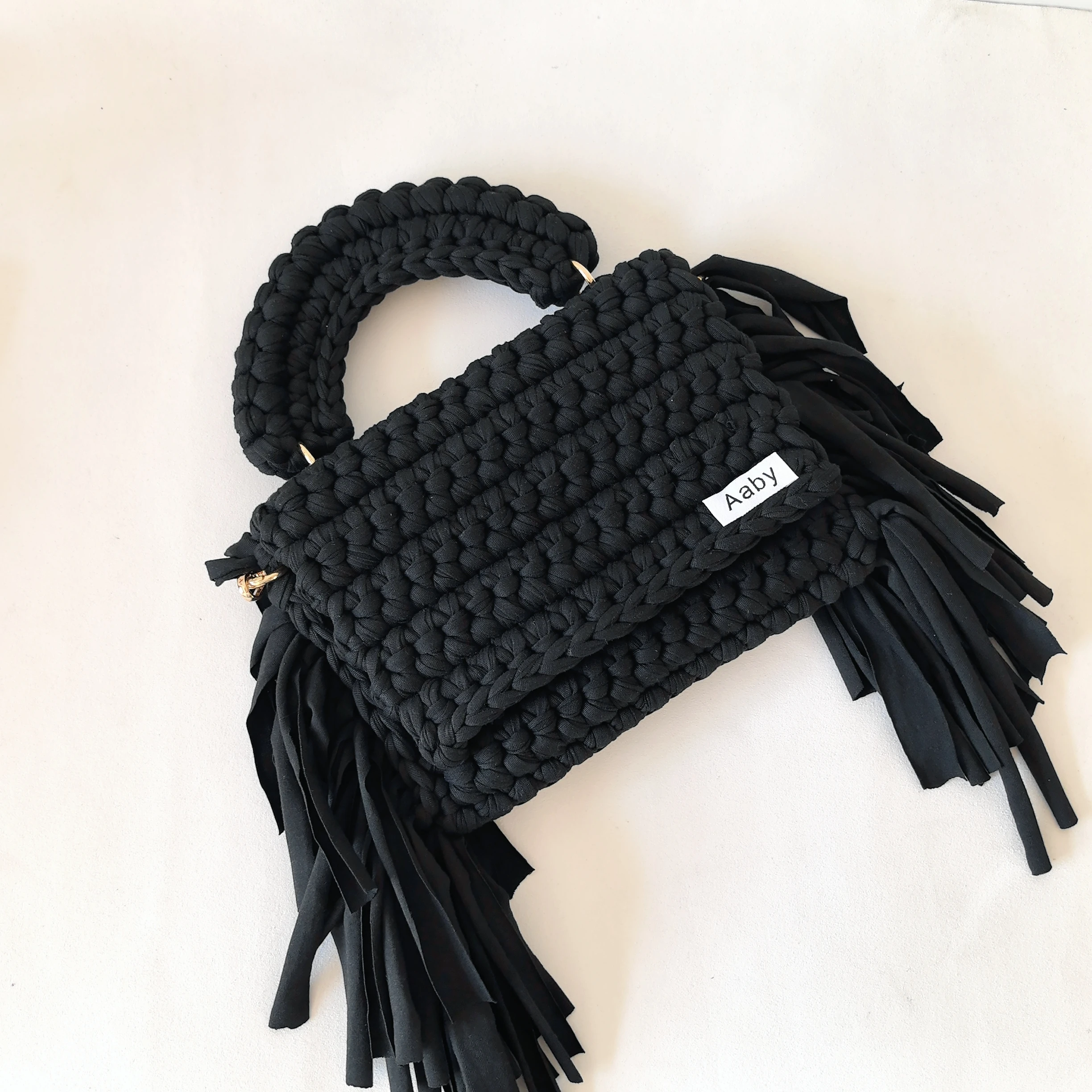Good Quality New Arrival Women Handmade Solid Color Crochet Handbag T-shirt Yarn Tassel Crochet Shoulder Chain Bags