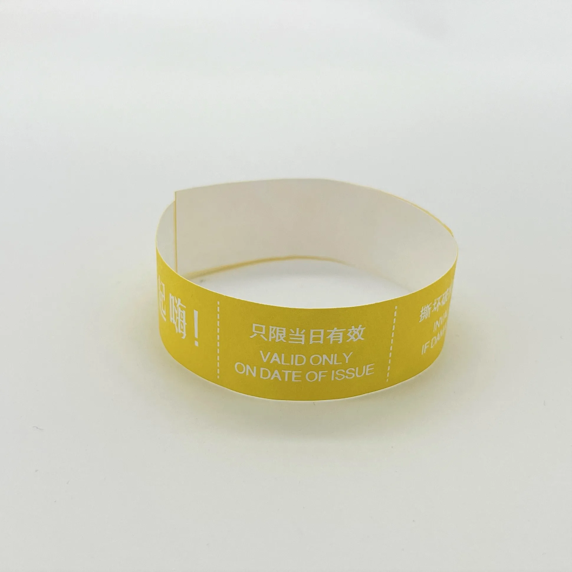 
2021 cheap wholesale tyvek wristband tyvek for events with high quality and low moq 