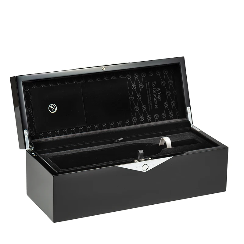  High Gloss Black Color Handmade Red Wine Wooden Gift