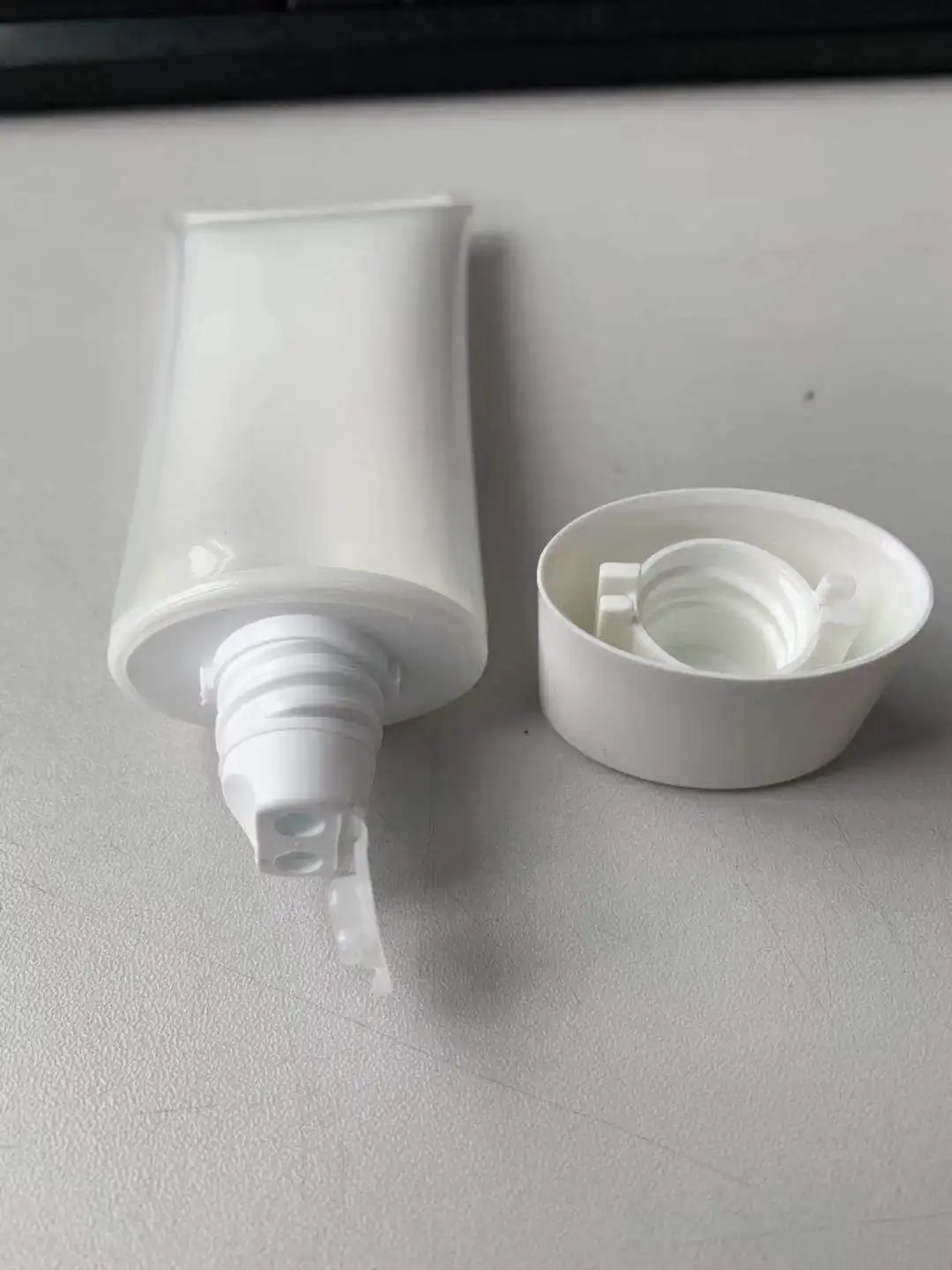 OEM 30ml 50ml repairing face cream refreshing face lotion dual chamber tubes empty cosmetic packaging tube
