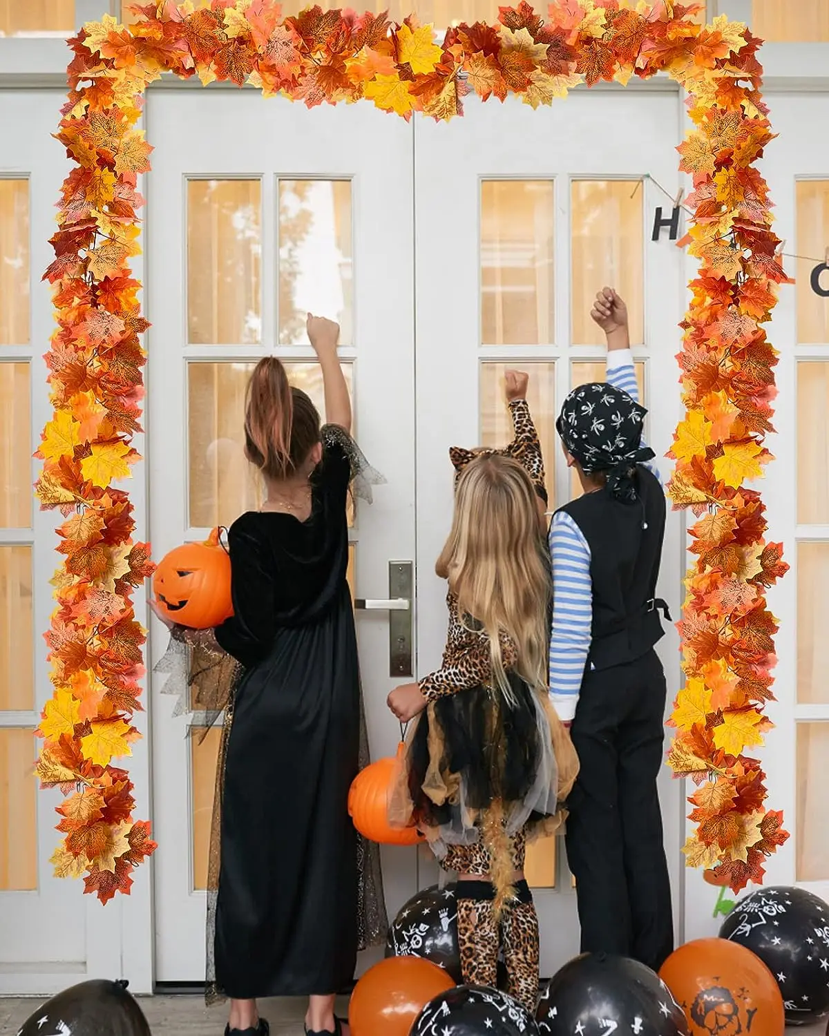 Factory Hot Sales Leaves Artificial Hanging Plants Autumn Maple Leaf For Holiday Dinner