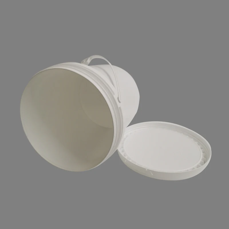 factory direct sale 10L plastic bucket paint pail with top lids and handles
