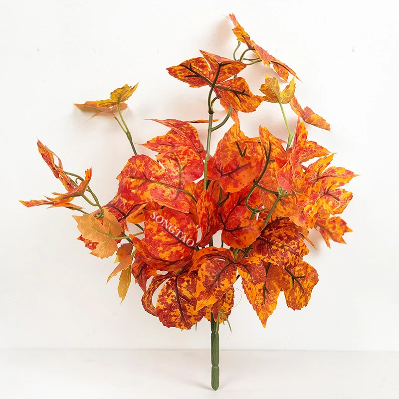Wholesale Autumn Red Artificial Maple Leaves Plastic Simulation Plants Home Decoration Leaf Bundle