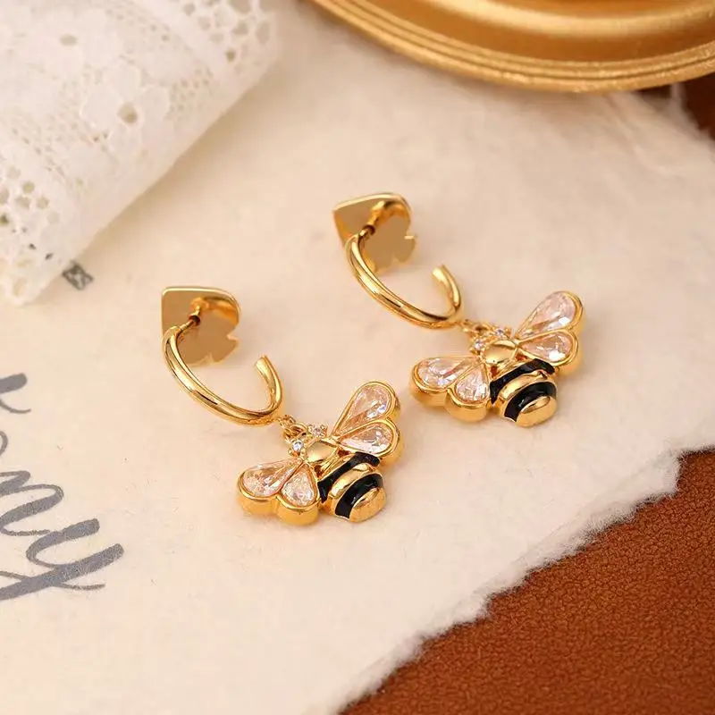High Version Peach Heart Ear Blocker S925 Silver Little Bee New Earnail Commuter Super Flash Zircon Earrings Premium