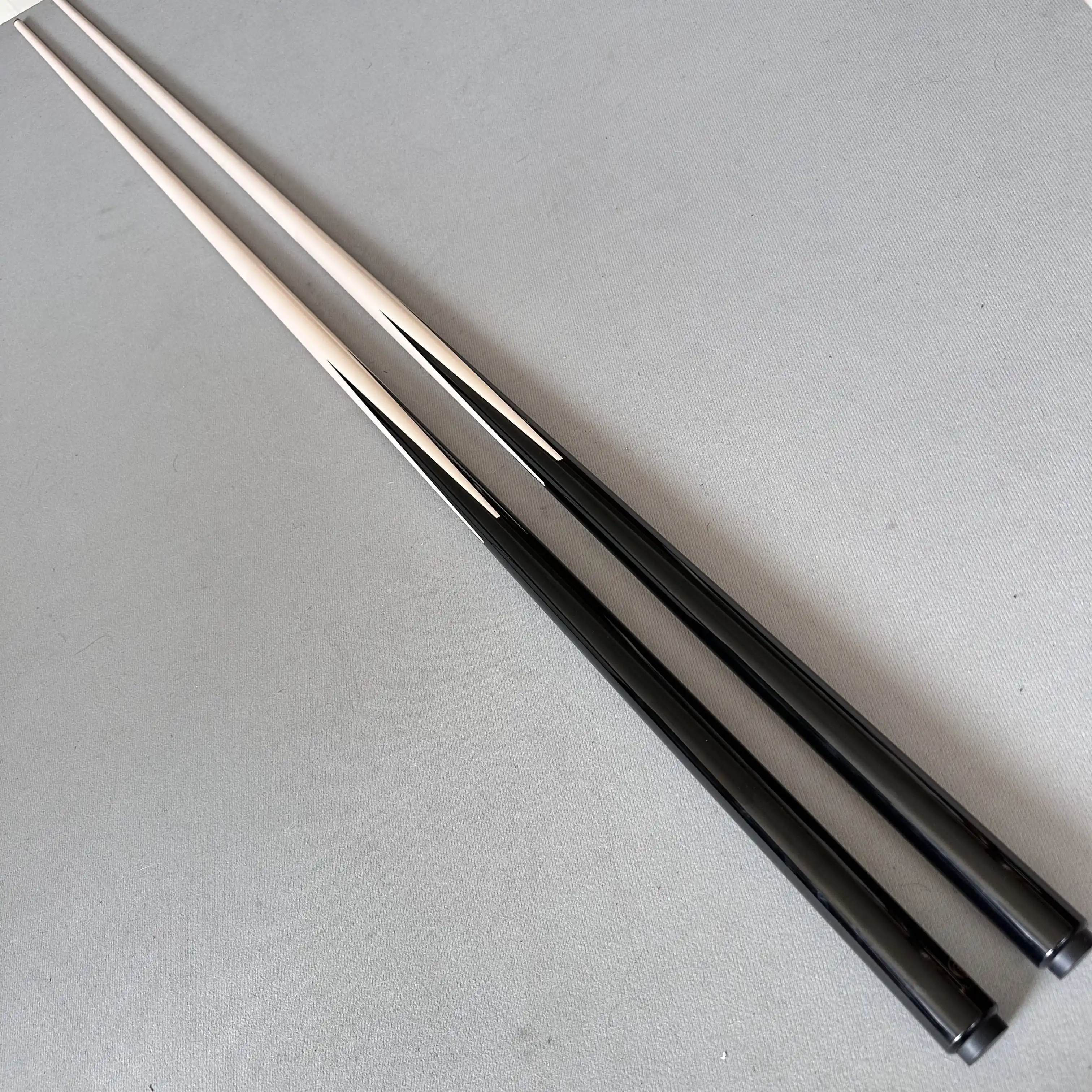 High carbon content 1/2 split black 8 box set small head 9.5 mm g billiard cue carbon fiber shaft