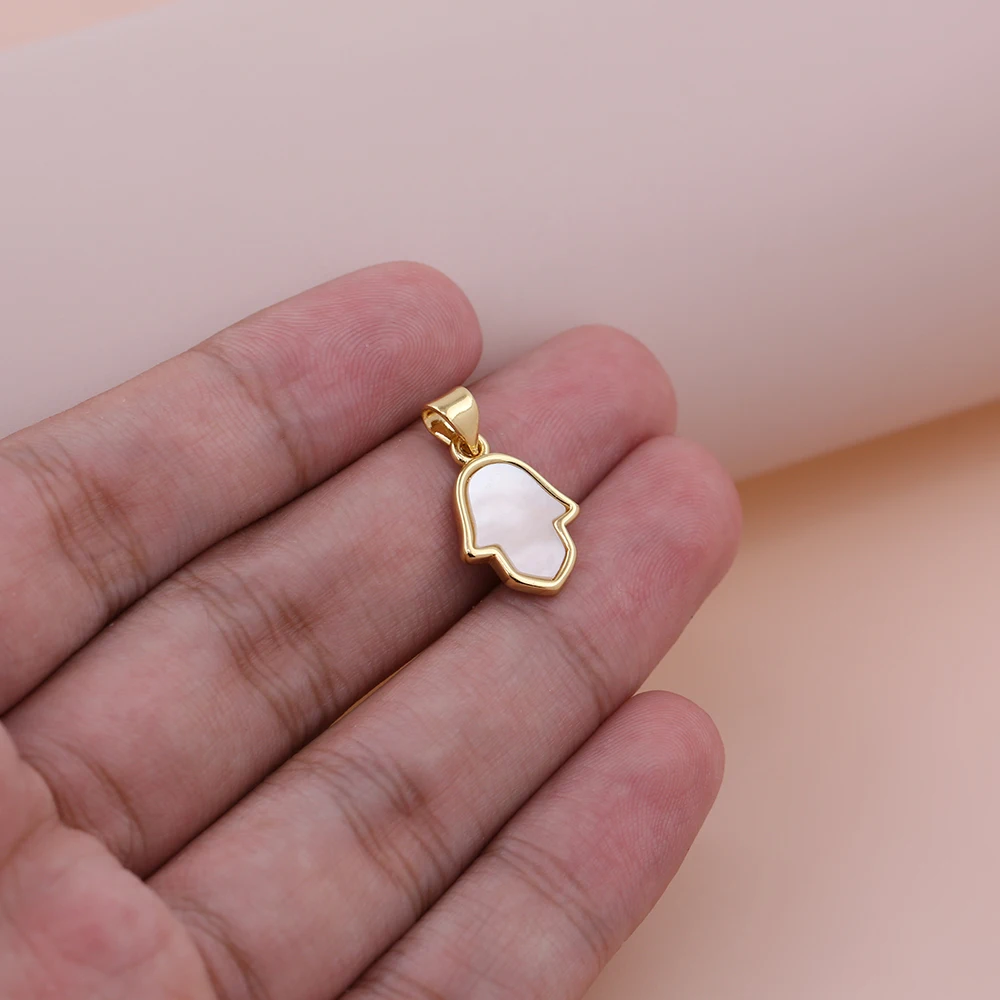 Fashion Jewelry Findings Components Natural Mother of Pearl Dainty Tiny Hamsa Hand Charms Pendants For Jewelry Making