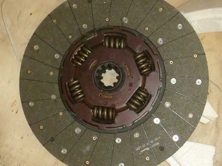 HOWO Truck Engine Parts Alternator Generator VG1246090005 with Low Price