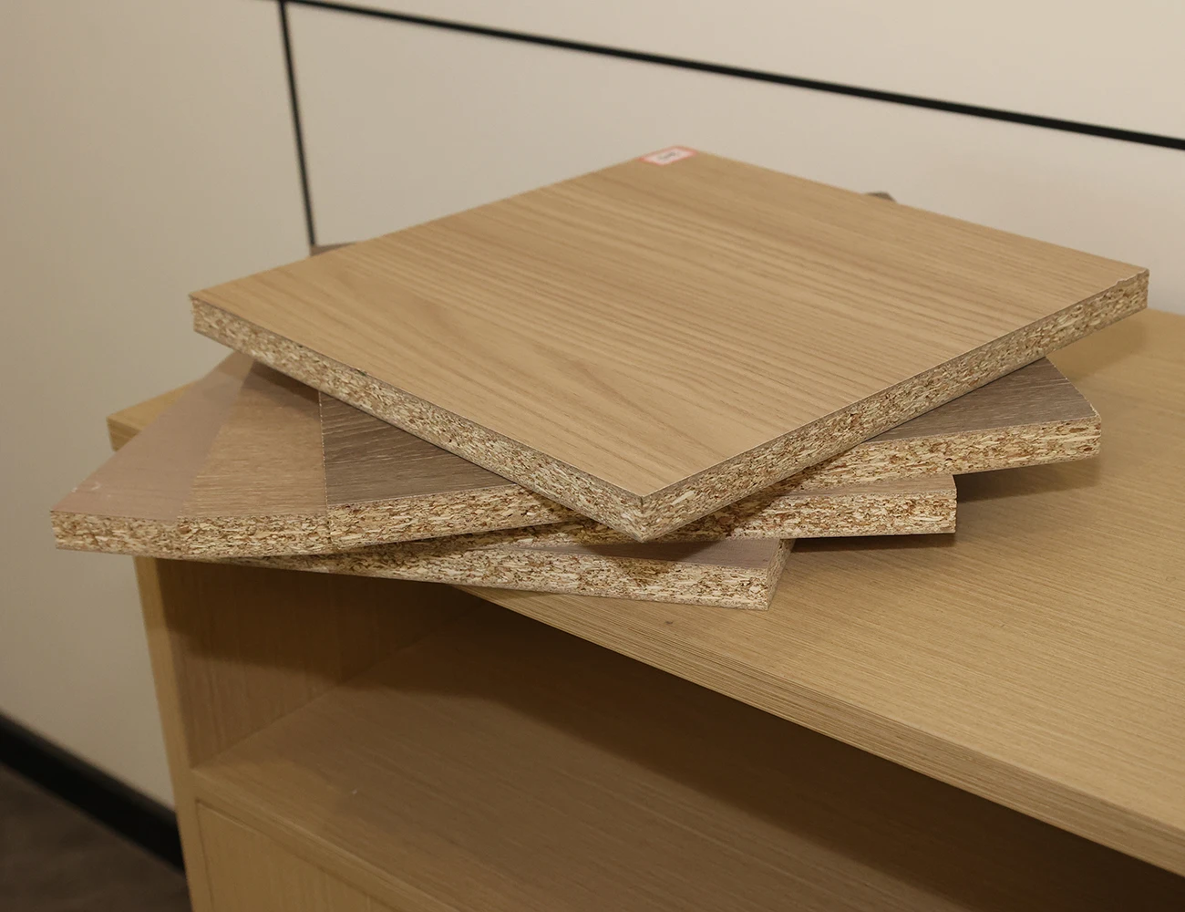 Cheapest Simple Deisng Waterproof Melamine Hpl Laminated E0 E1 E2 Glue Heat Resistant Particle Board