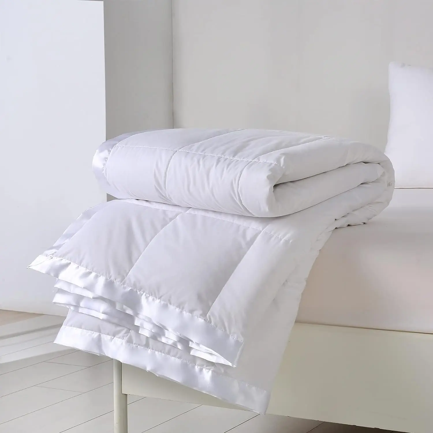 Lightweight Down Feather Blanket Summer Cooling Down Comforter Ultra-Soft Breathable Thin Bed Quilt Duvet with Satin Trim