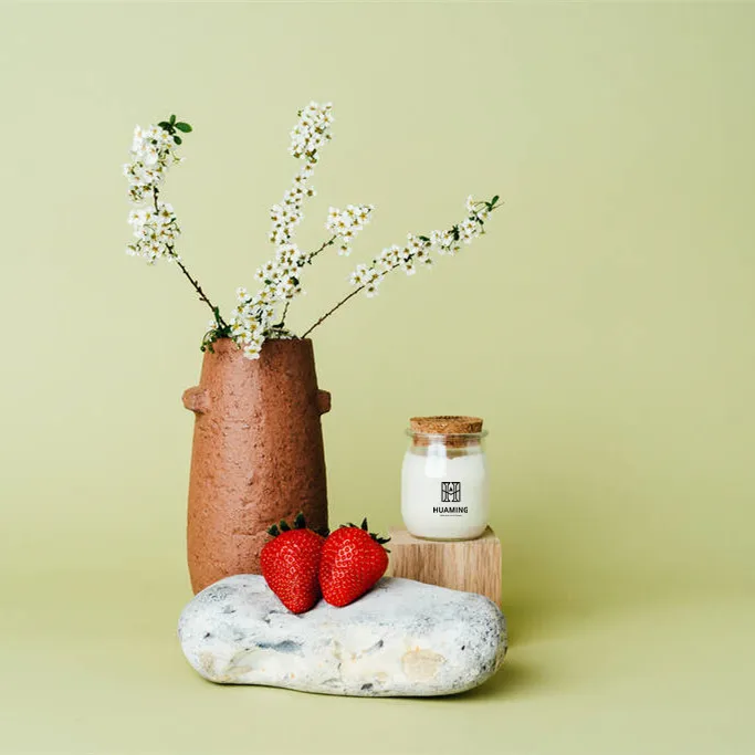 Huaming Customized Private Label Luxury Aroma Fragrance Glass Jar Small Cork Natural Soy Wax Scented Candles in Bulk Supplier