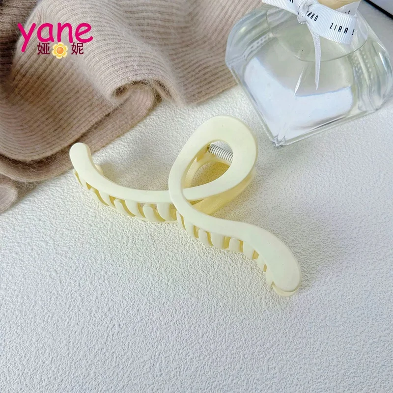 11CM Wave Hair Claw Matte Black Shark Hair Clips For Women Hair Accessories