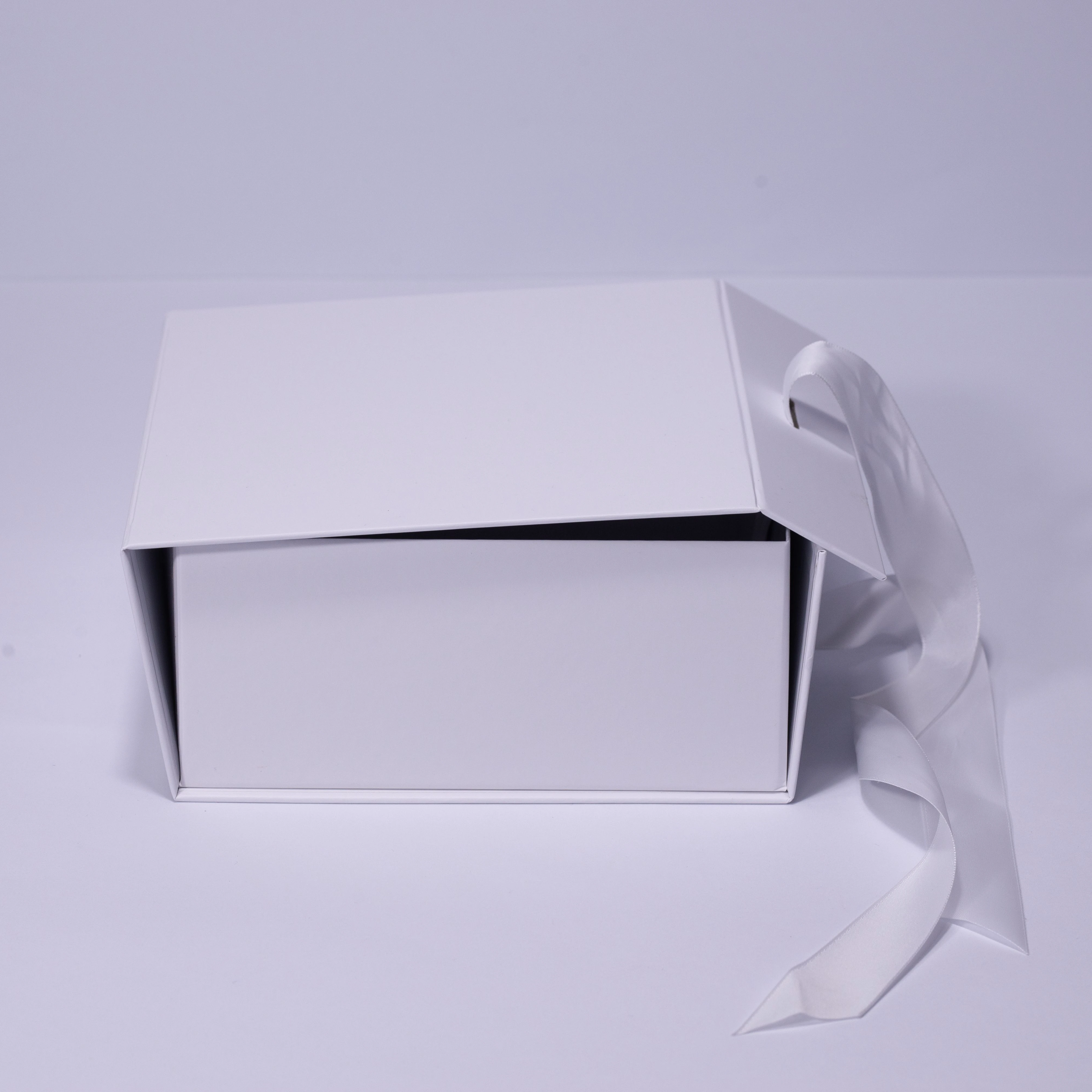 Custom Magnetic Closure Matt Lamination Folding Paper Gift Boxes With Glossy Black UV Coating Logo