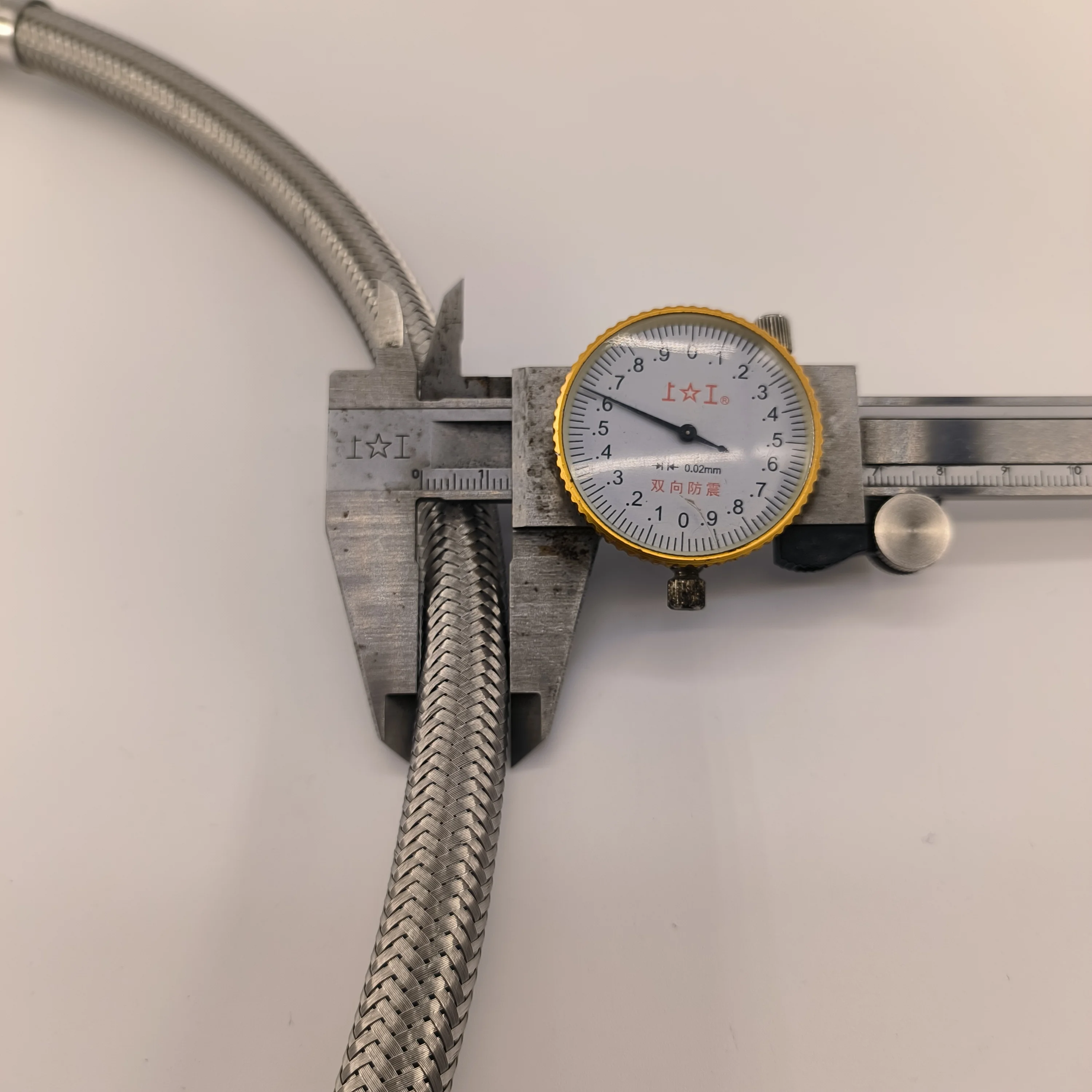 Heavy-Duty 304 Stainless Steel Wire Braided Sanitary Ware Flexible Hose EPDM Tube Pipe Hose Plumbing Use F1/2*F1/2 Bathroom Use