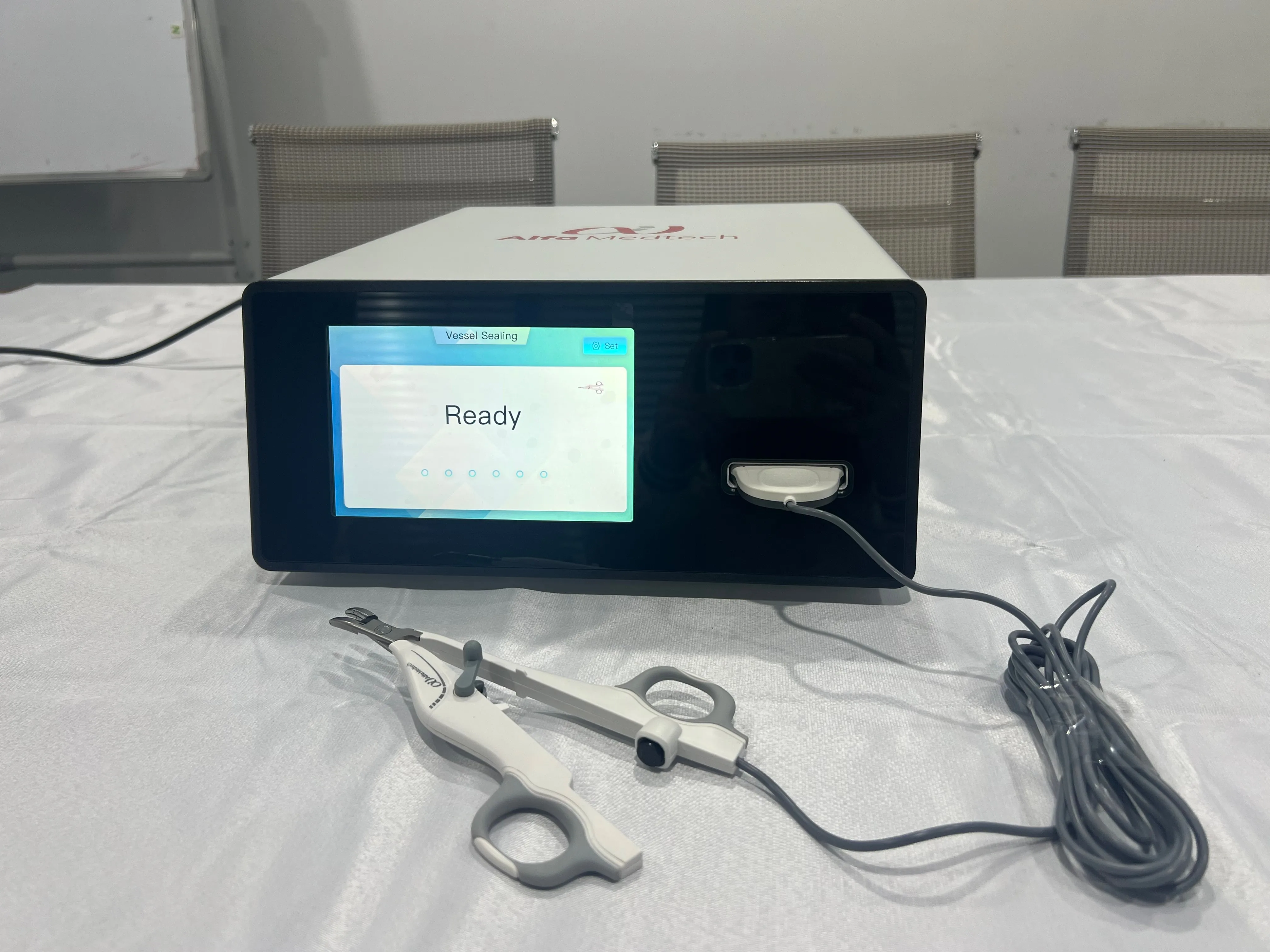 Ligasure Vessel Sealing Electrosurgical Generator Coagulation Cut Ligasure Forceps Vessel Sealer for Open Surgery