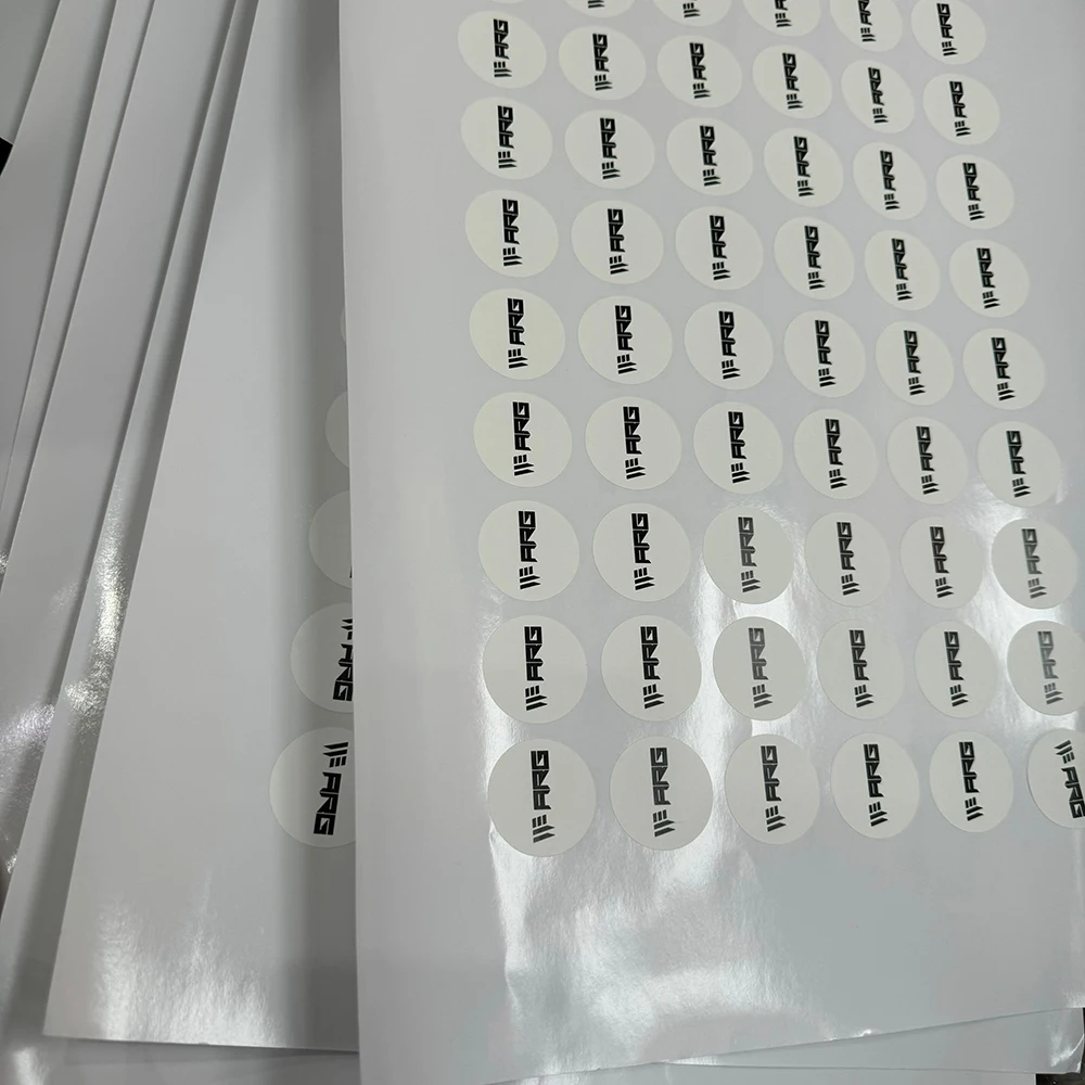 Custom label stickers in sheets waterproof label stickers cut adhesive vinyl sticker label sheet for sale