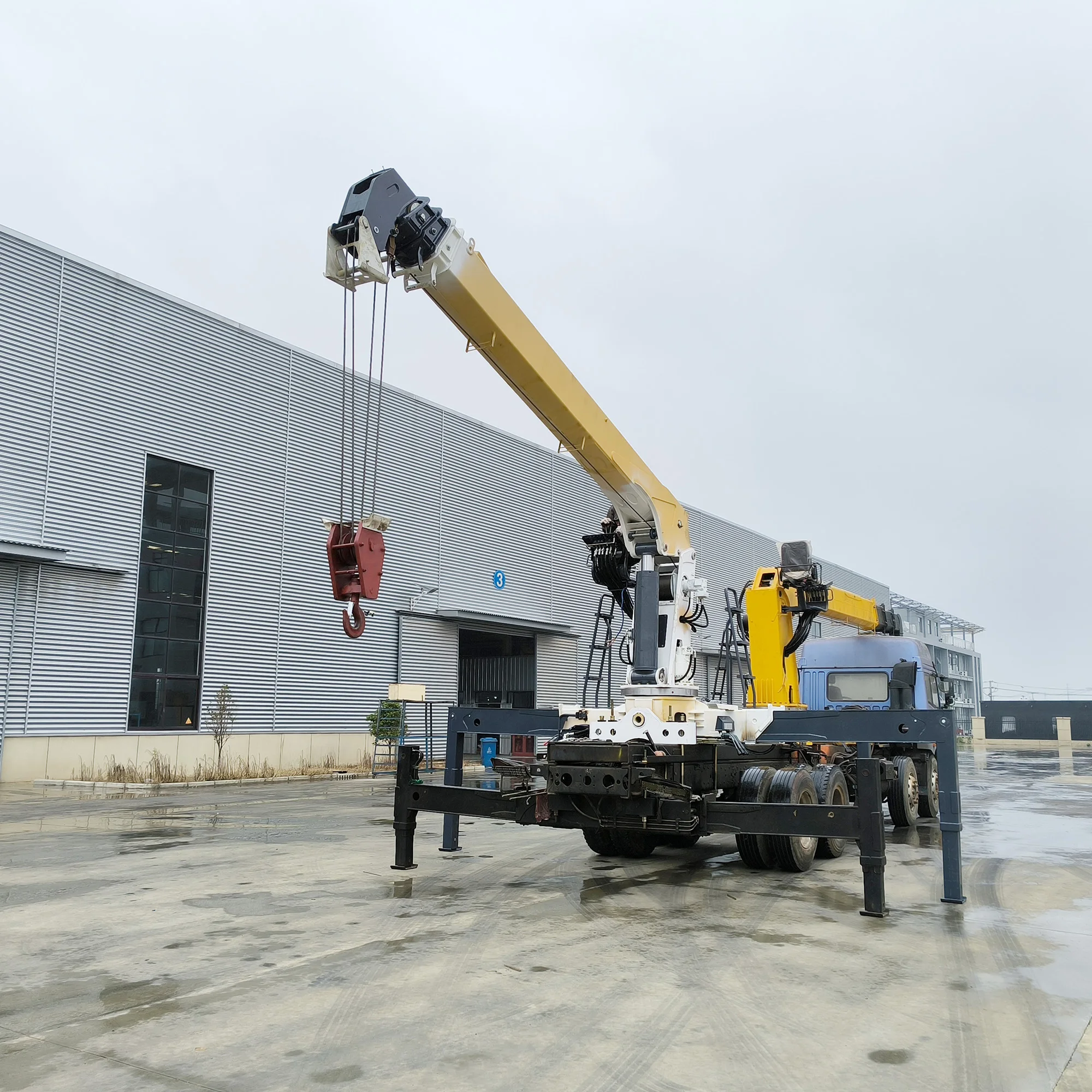 10 Tons 12 Tons 14 Tons Manufacturer China XuZhou Hydraulic Straight Arm Manipulator Truck Crane