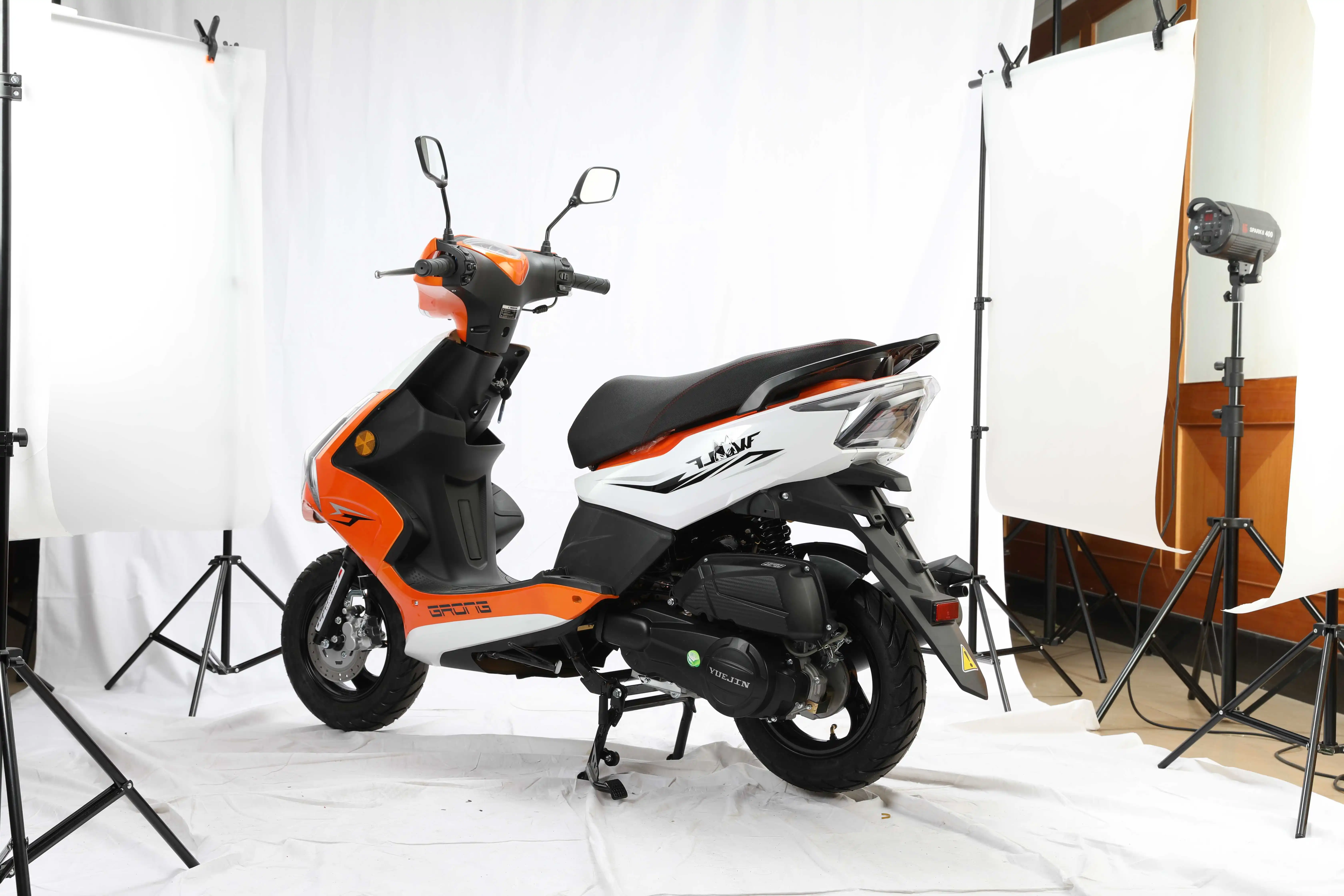 
China Wuxi origin factory sales fashion cool car gasolina moto motos motor gas scooters 