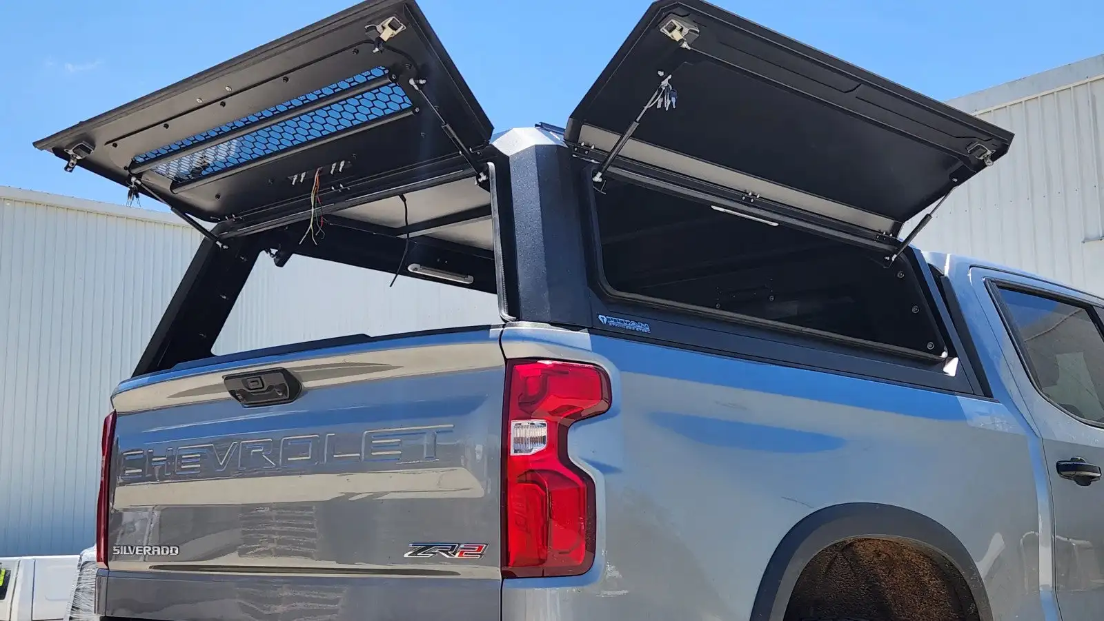 4x4 Waterproof Steel Hard Top Ford F150 Truck Bed Cover Dodge Ram Truck Canopy for Great Wall Wingle 6 Gwm Pao