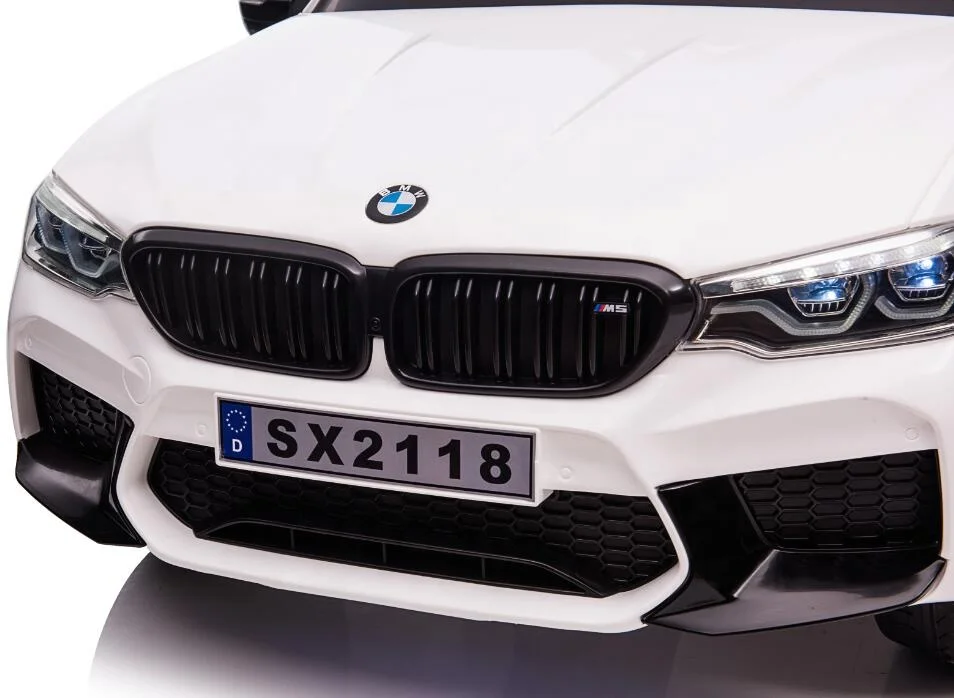 Лицензионные детские автомобили BMW M5 на батарейках с дистанционным управлением для детей