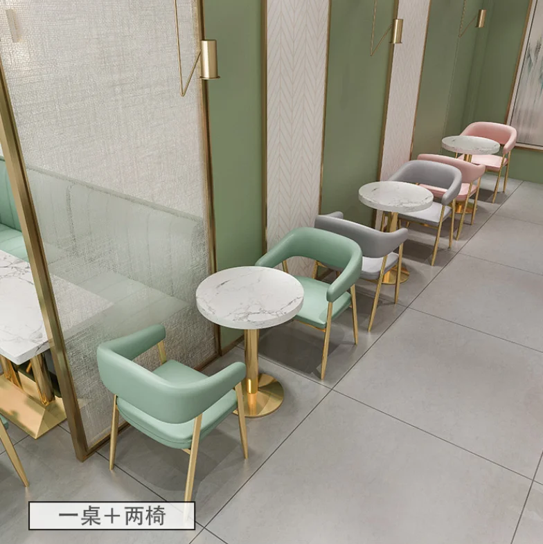 Современный кофейный столик квадратного размера в магазине все формы на выбор