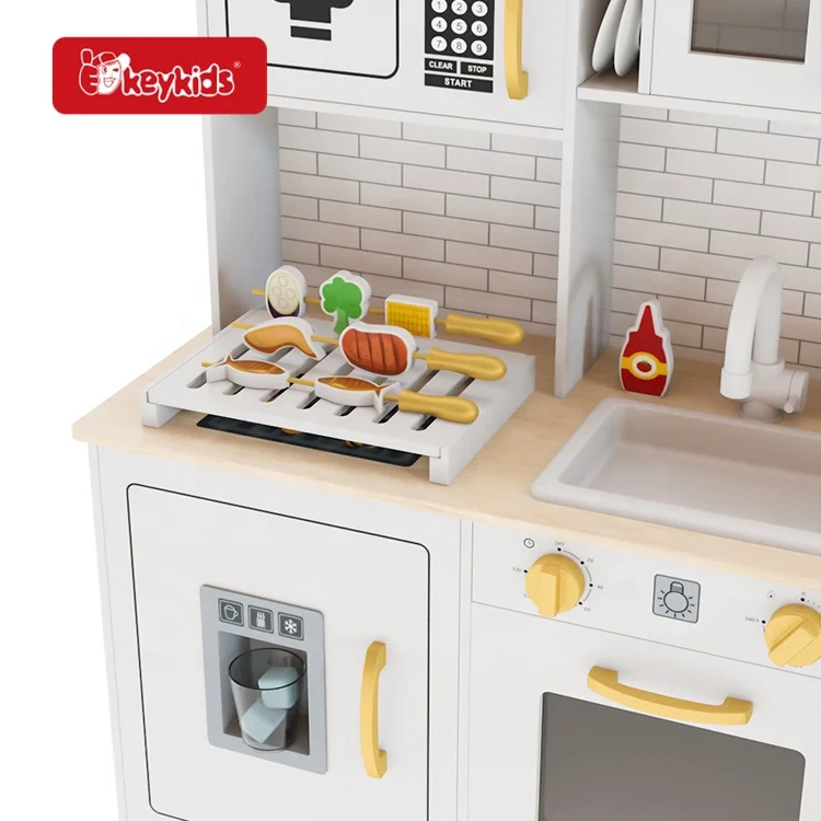 2024 New Sale Luxury Cooking Features Children Wooden Toy Kitchen with Light Sound W10C917