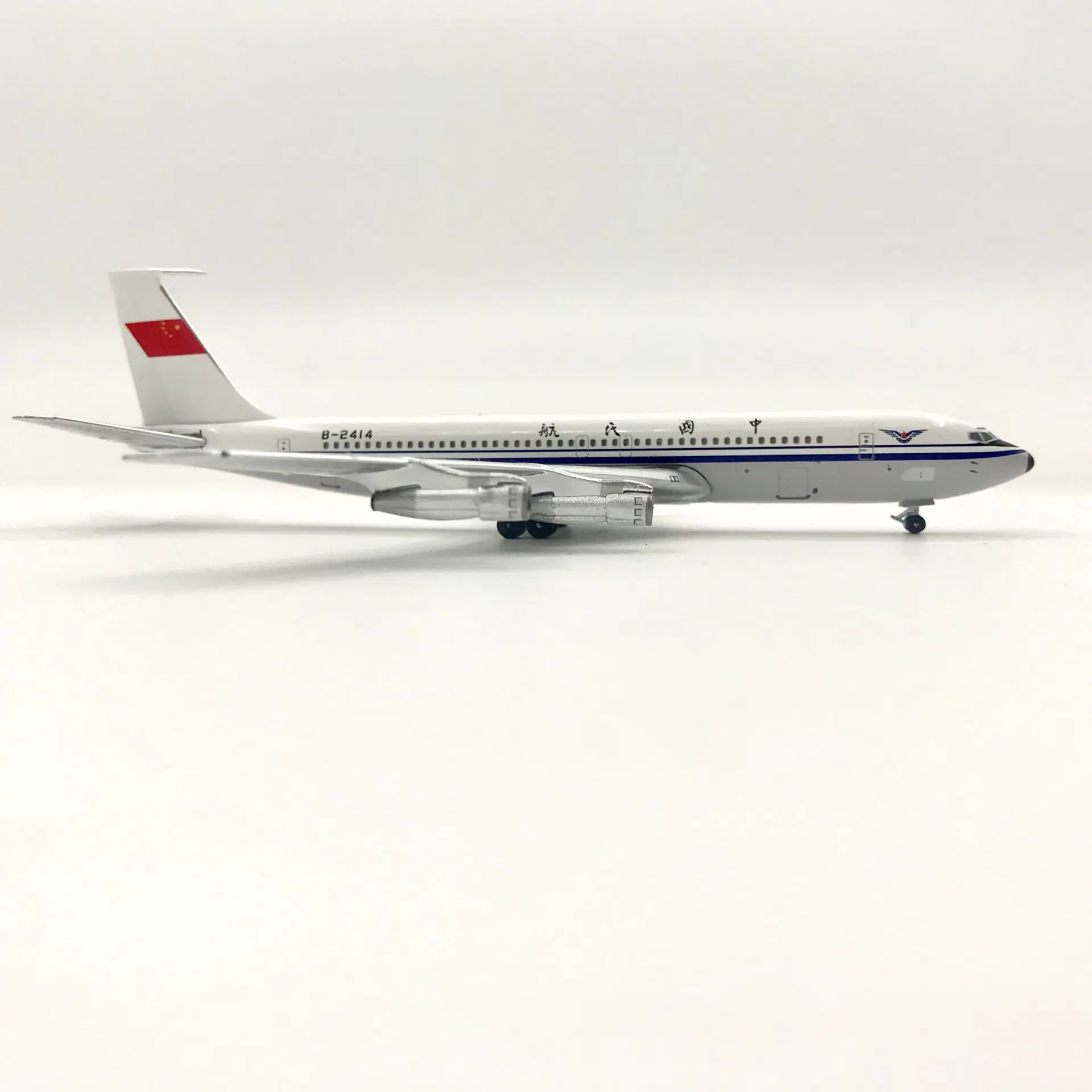  1:400 Боинг 707-3J6C B-2414 CAAC-управление гражданской авиацией Китая