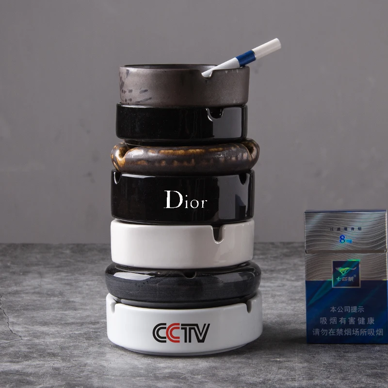 car portable white black red ceramic ashtray custom ceramic ashtray logo special for hotel restaurant and home indoor outdoor